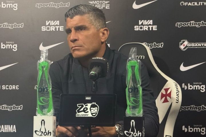 pedro-emanuel-revela-sentimento-apos-vitoria-do-vasco-me-senti-parte-da-torcida