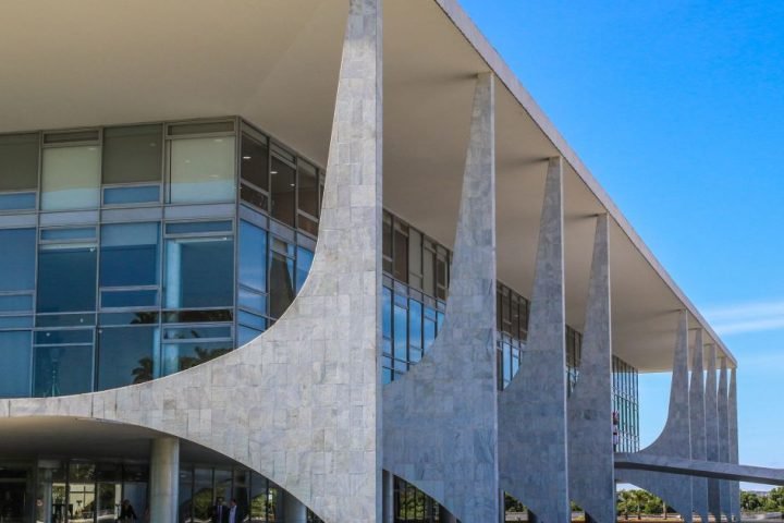 Foto: "Não se aprende a governar na Presidência", diz Caiado em posse em Goiás