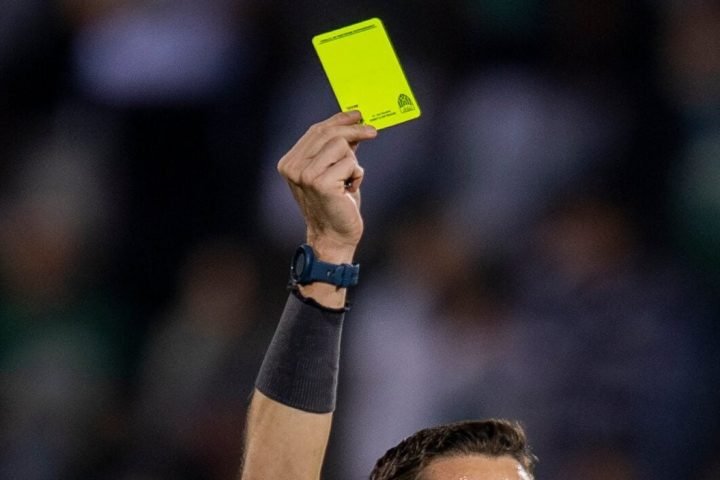 quando-zeram-os-cartoes-amarelos-do-mundial-de-clubes-entenda-regulamento