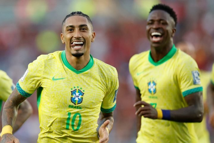raphinha-vira-trunfo-nos-penaltis-e-desbanca-vini-jr-na-hierarquia-da-selecao-brasileira