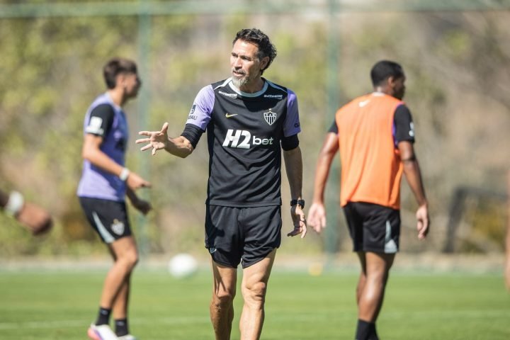 retornos-as-opcoes-de-dominguez-para-escalar-o-atletico-contra-o-palmeiras