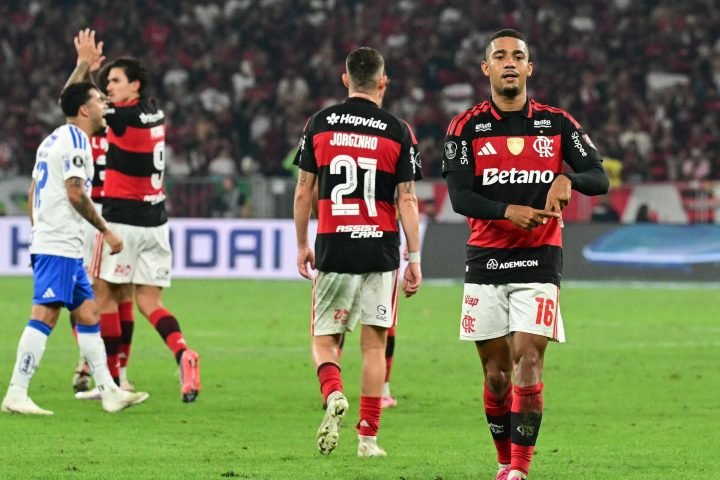 samuel-lino-debocha-apos-flamengo-x-cruzeiro-quem-ri-por-ultimo-ri-melhor