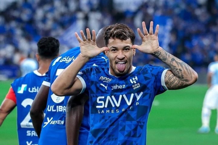 santos-vai-faturar-quantia-milionaria-com-venda-de-marcos-leonardo-ao-ajax