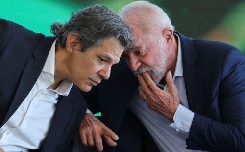 Mesmo com derrotas no Senado, Lula resiste a encontro com Alcolumbre — Foto: Mes