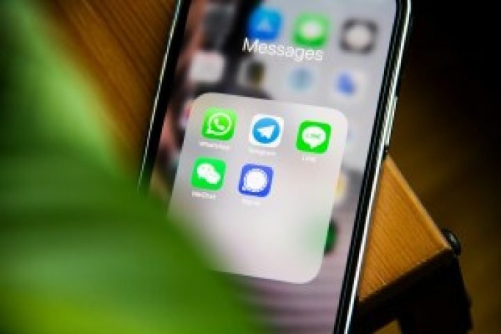 whatsapp-unsplash